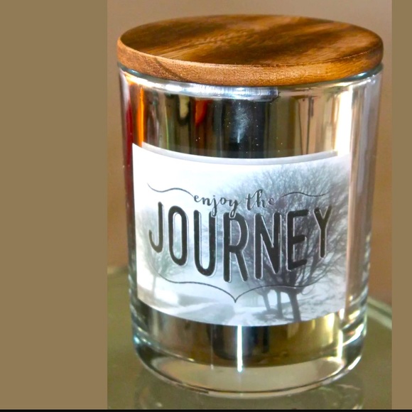 DW HOME CANDLE MOUNTAIN SPRUCE WOOD WICK SCENTED NEW - Picture 1 of 4